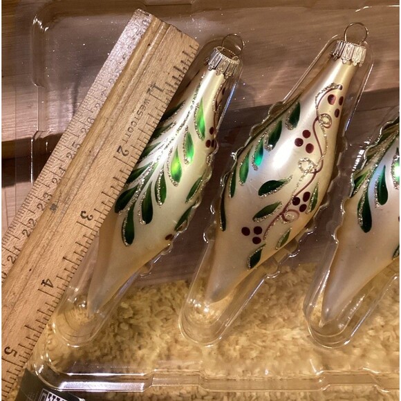 Krebs Christmas Glass Ornaments Lambs Wool Velvet With Leaf & Berries Design 12 - Picture 7 of 7